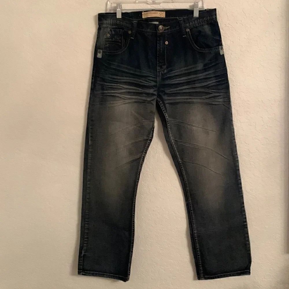 V Slim Straight Denim Men’s Jeans Size 34/30